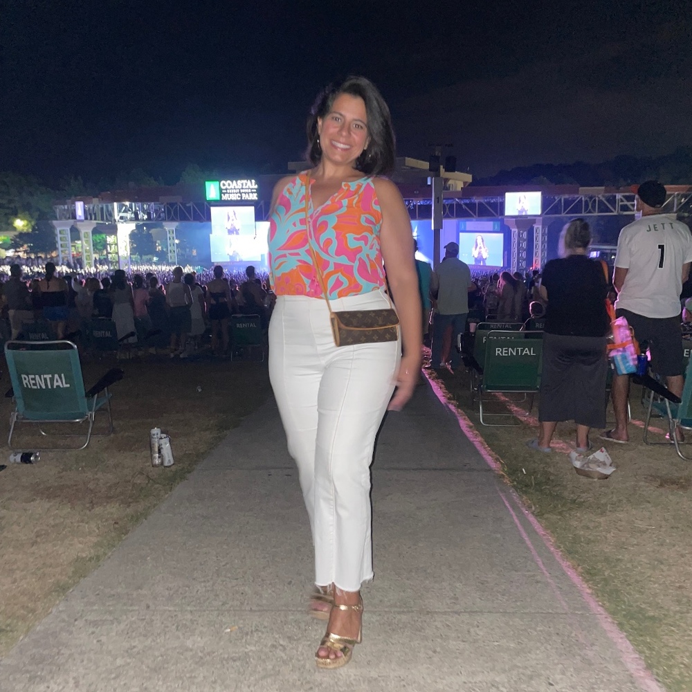 Meet your Posher, Andrea